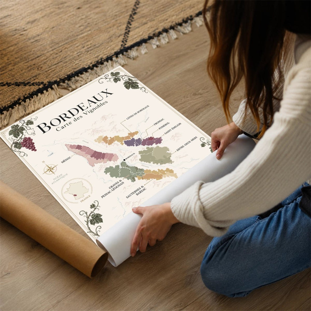 Affiche Bordeaux Carte des Vignobles 50x70 cm - Mockup déroulé